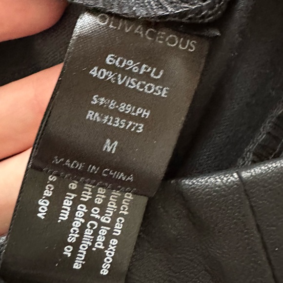 Olivaceous Lulu’s Faux Leather Flared Pants - Size Medium - Picture 7 of 9